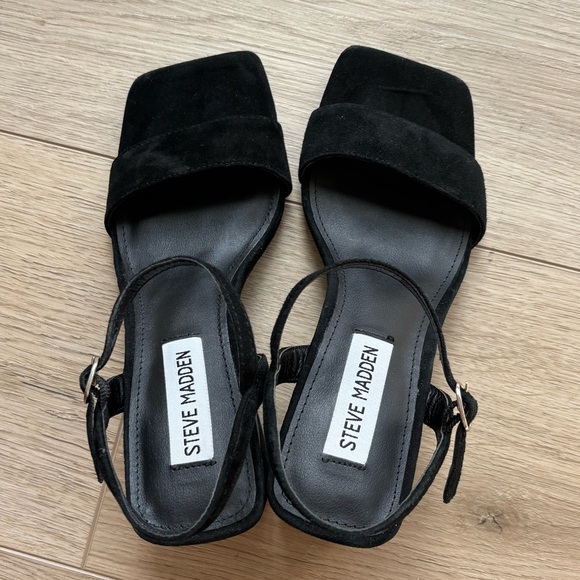 SOLD - Picture 5 of 9